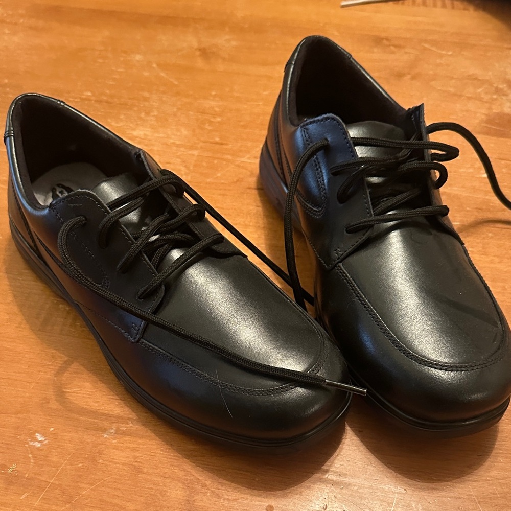 Hush Puppies Black Leather Oxfords